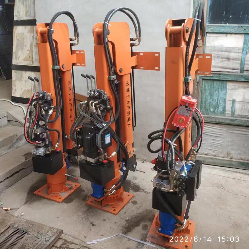 万柏林区重汽蓝牌随车吊 3.2吨 国六动力强 液压驱动 农用自卸起重机